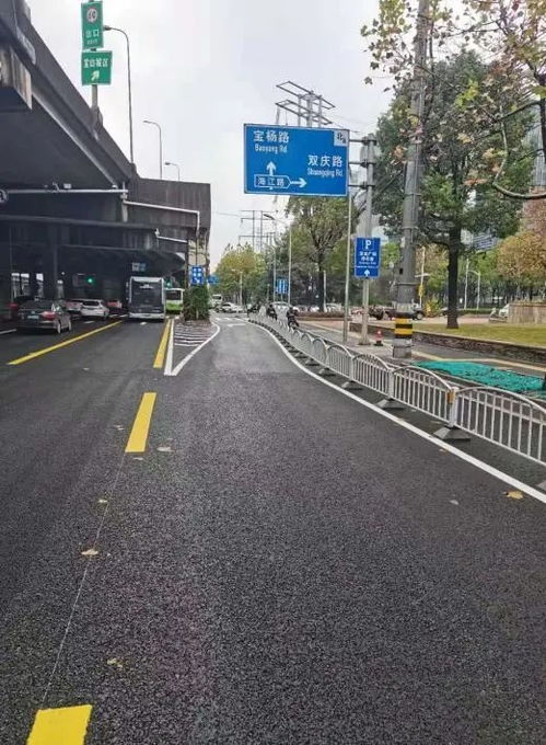 交通微改造，鋪就大通暢 公交港灣、友誼西路助力出行便捷
